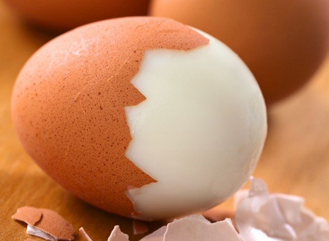 You are currently viewing 10 Things That Happen To Your Body When You Eat Eggs