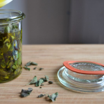 Oregano Oil Is The ‘Ultimate Natural Antibiotic’ Known To Science Treating All Pains, Colds And Infections