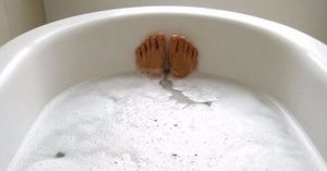 Read more about the article New Study Claims Taking a Hot Bath is The Equivalent Calorie-Wise Of A 30-Min Walk