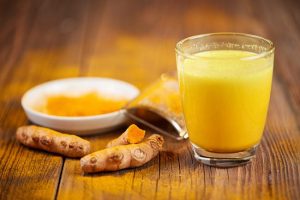 Read more about the article Homemade Turmeric & Ginger Tea to Prevent Heart Disease, Lowers Cholesterol and Improves Your Brain Health