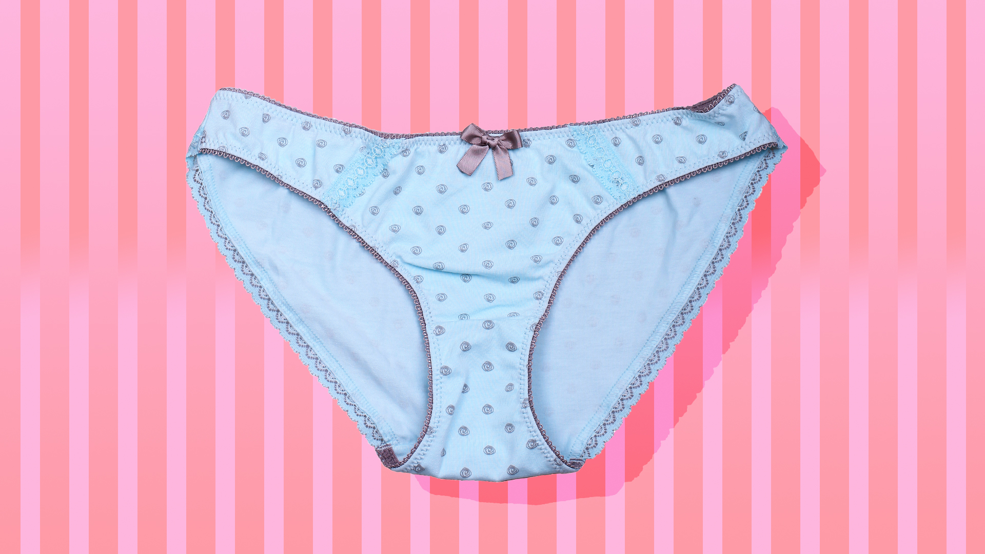 You are currently viewing 8 Benefits Of Going Commando Once In Awhile (Or All The Time)