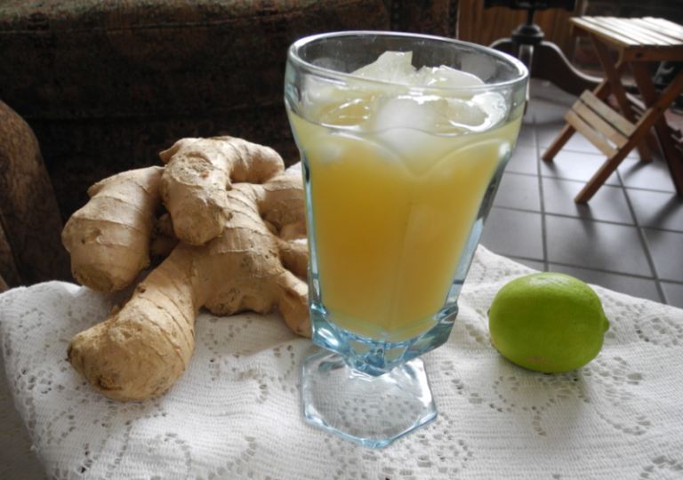 You are currently viewing Ginger Juice – Amazing Drink That Helps You Remove Belly Fat And Boost Immunity