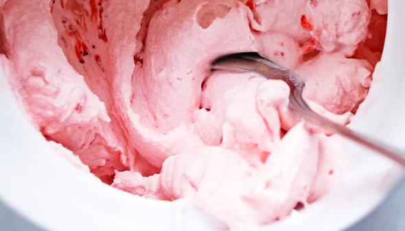 You are currently viewing Healthy Ice Cream From Three Ingredients, Prepared in 5 Minutes